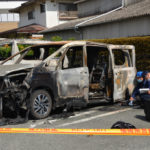 【福岡】停車していた日産セレナが炎上　1歳男児が意識不明の重体 ★4  [速報★]